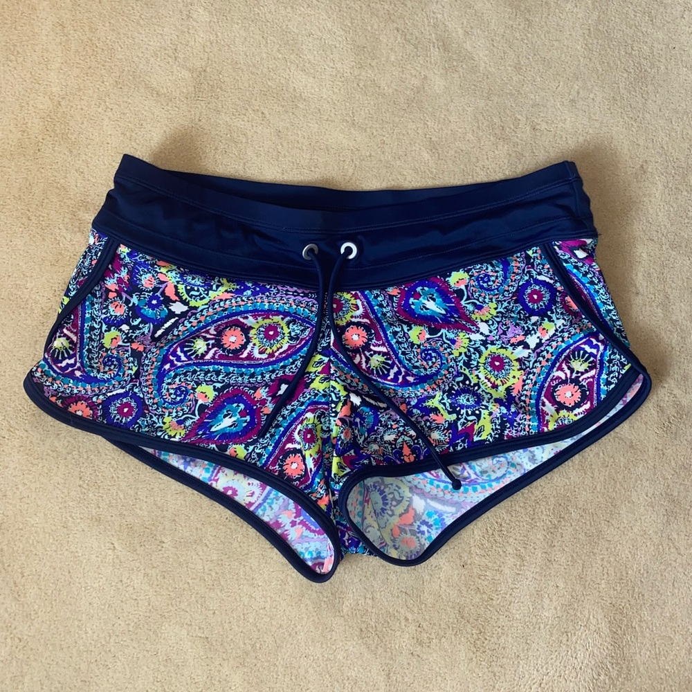 ATHLETA SWIM/SPORT SHORTS